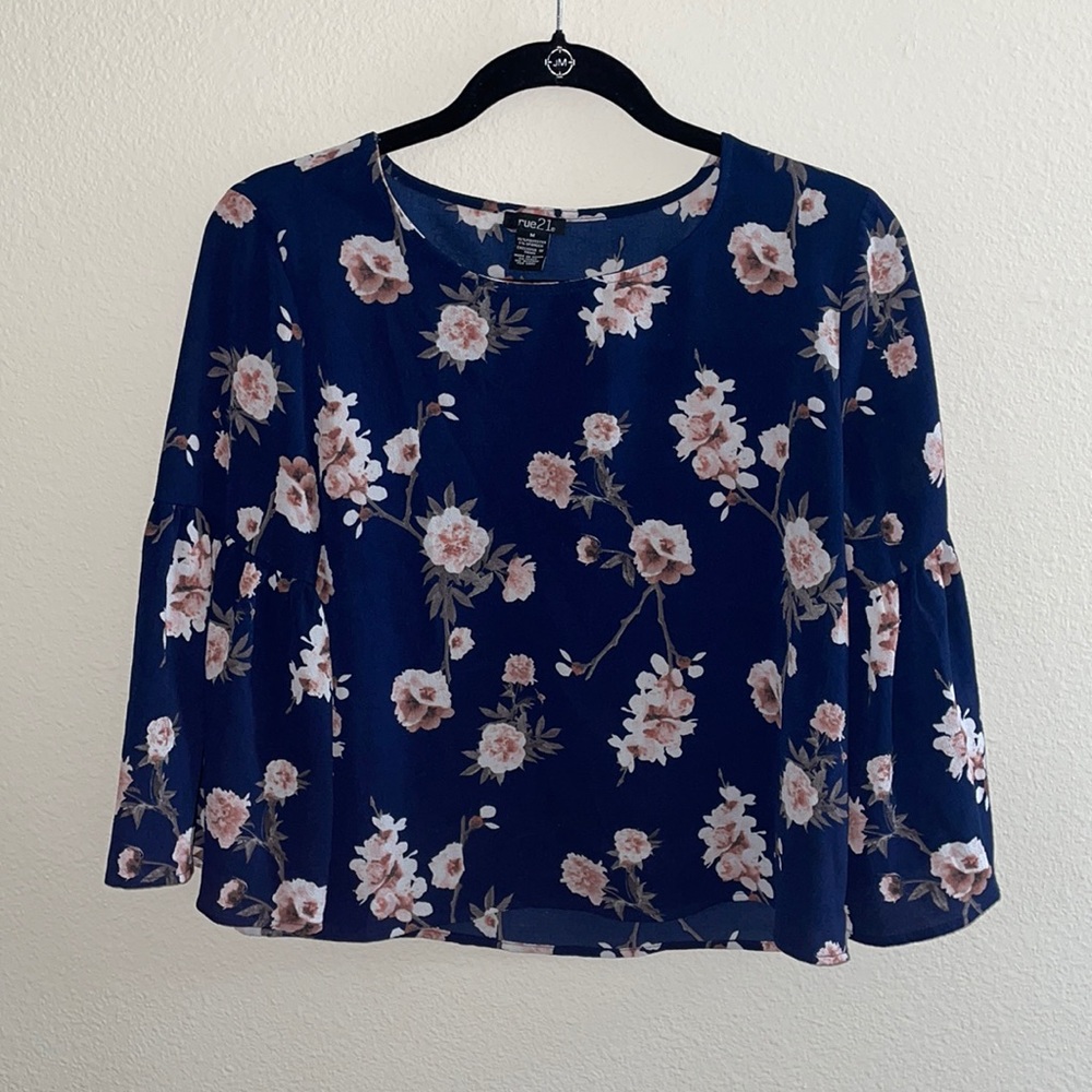 Rue 21 size medium blue and pink floral shirt